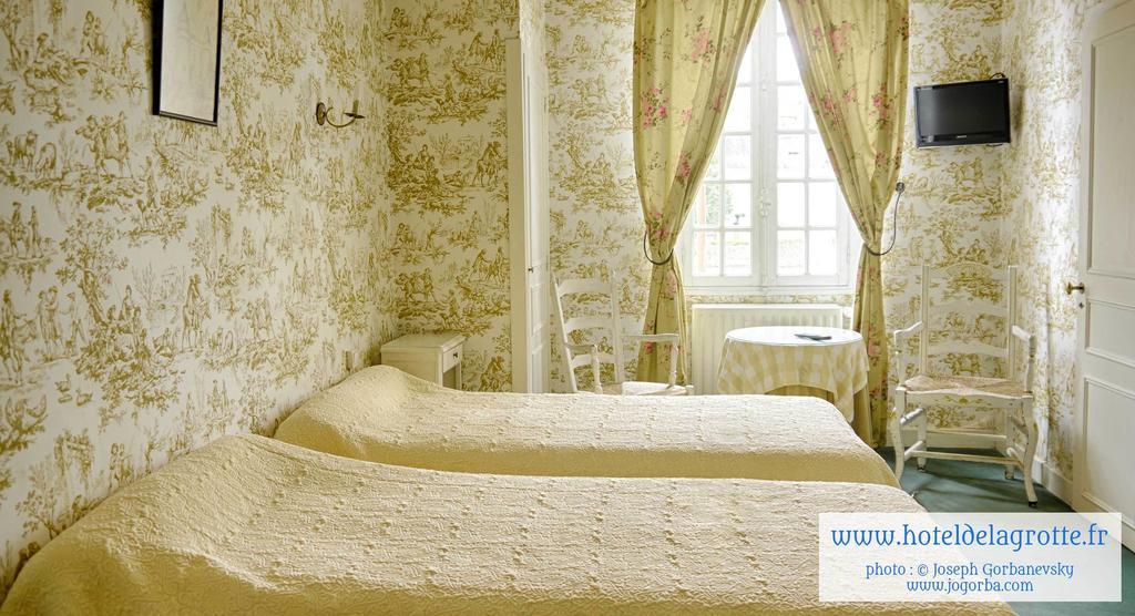 Hotel De La Grotte Montignac  Room photo