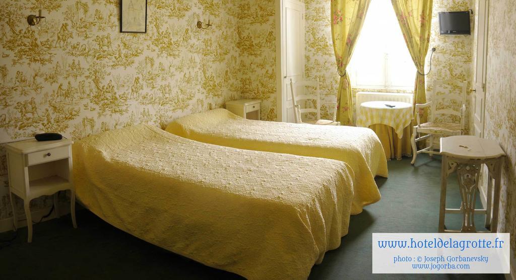 Hotel De La Grotte Montignac  Room photo